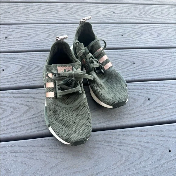 Adidas NMD R1 Olive Green Rose Gold Women’s 8 Boost - Picture 4 of 7